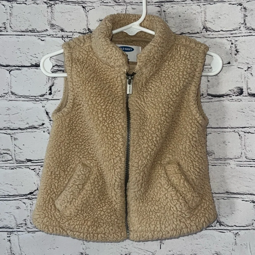 Old Navy Toddler Girls Sherpa Teddy Bear Beige Winter Vest 18-24‎ Months